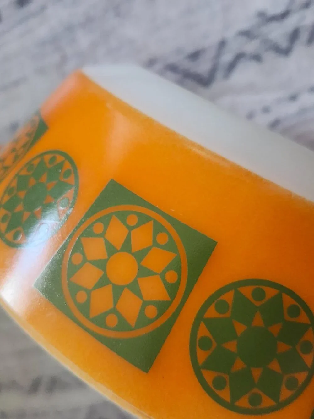 Pyrex JAJ dutch orange casserole 513